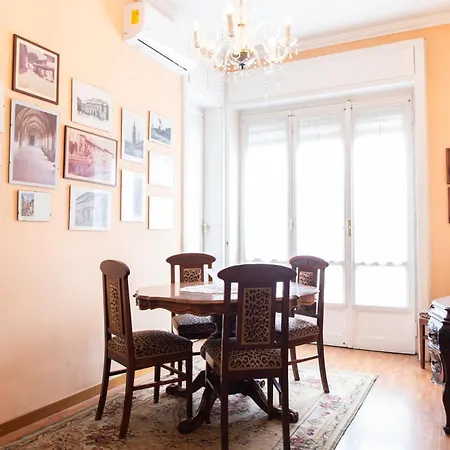 Apartmán Duomo Walking Distance Elegant Flat With View
