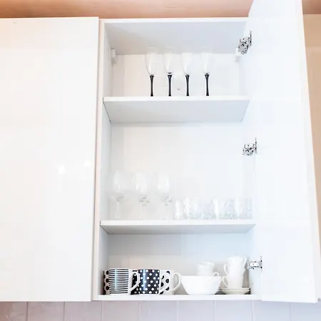 Duomo Walking Distance Elegant Flat With View Milan
